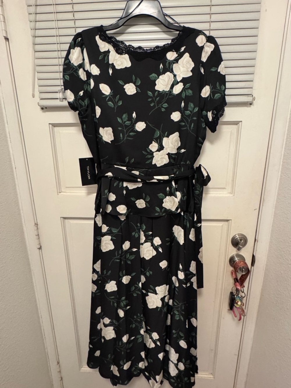 Taylor Printed Tiered Maxi Dress - Black Vanilla - Picture 8 of 8